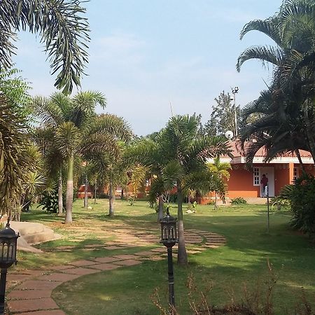 Vijayshree Resort And Heritage Village Hospet Exterior photo