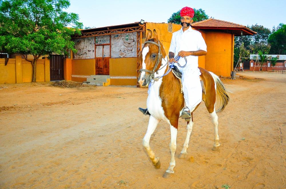 Vijayshree Resort And Heritage Village Hospet Exterior photo